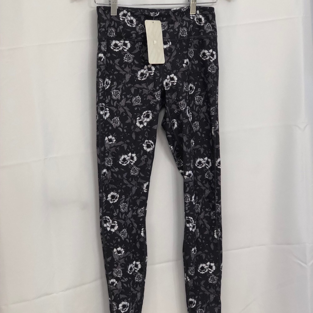 Fabletics Leggings NWT